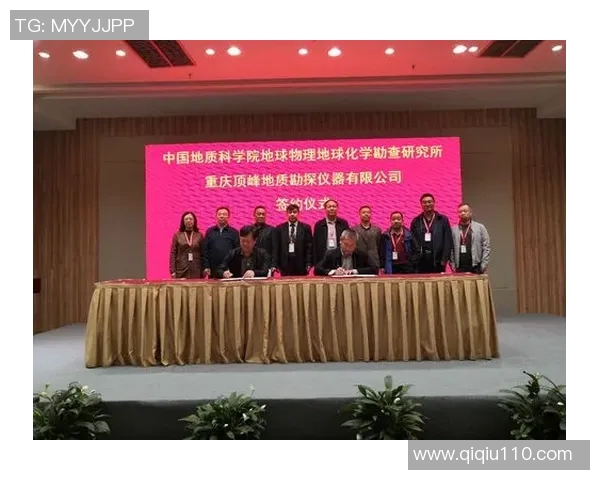 重庆羽毛球队团队协作模式深度解析与其他球队的对比研究